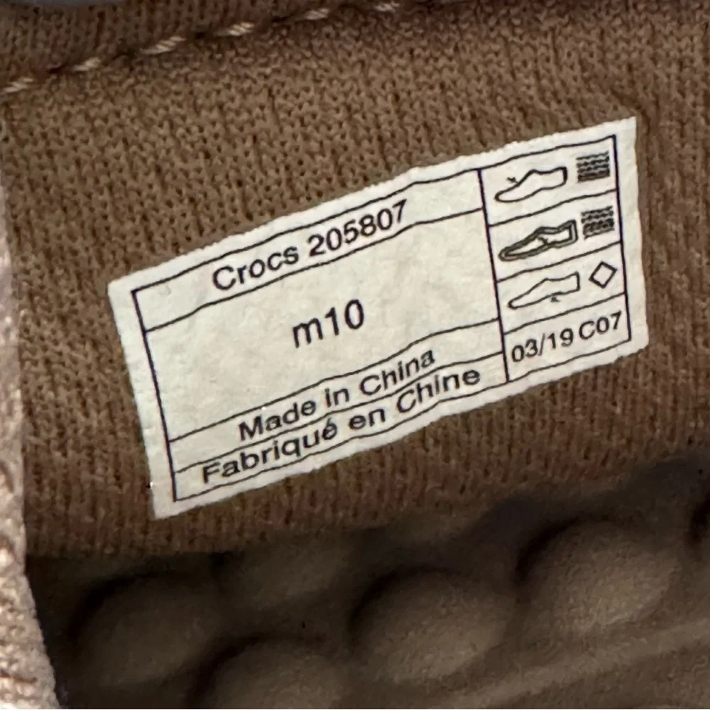 EUC Crocs Reviva Slip-On Sneakers (Reviva Canvas Loafers) size 10 style #205807